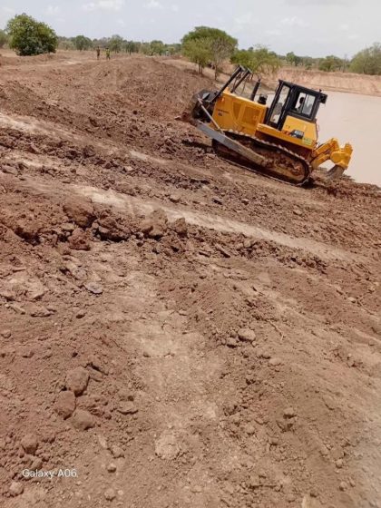 REDREDGING OF THE LALIGU DAM AS PART OF ONGOING EFOORTS TO IMPROVE WATER AVAILABILITY AND TO SUPPORT AGRICULTURAL ACTIVITIES WITHIN THE MUNICIPALITY